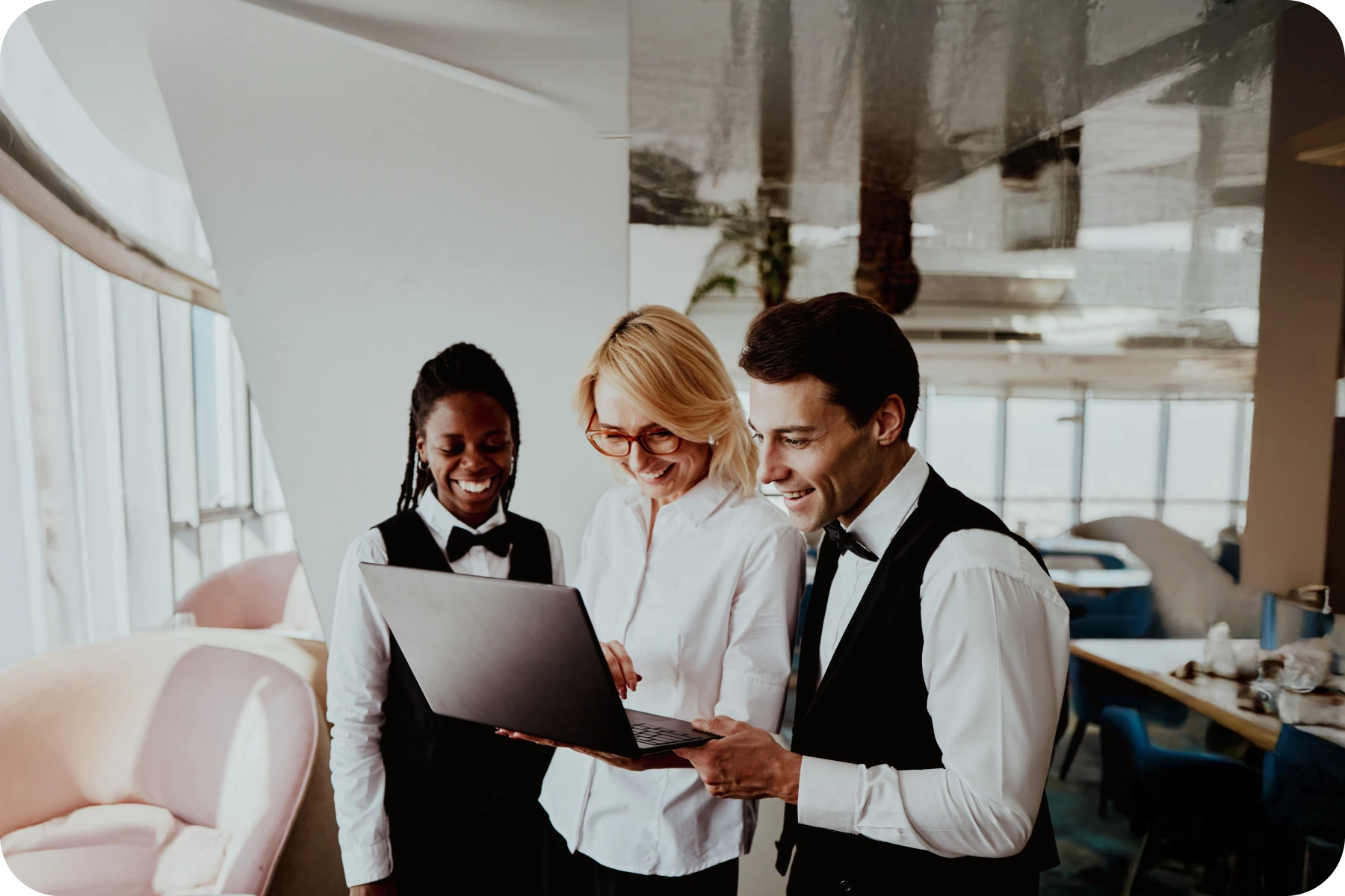 AI-Powered Hospitality: Transforming Guest Experience and Operational Efficiency