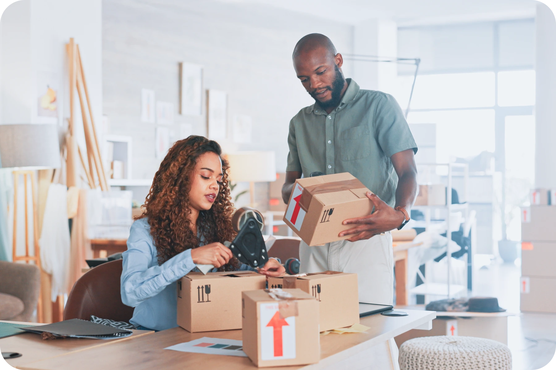 Why Courier Companies Need a Robust Omni-Channel Communications Strategy